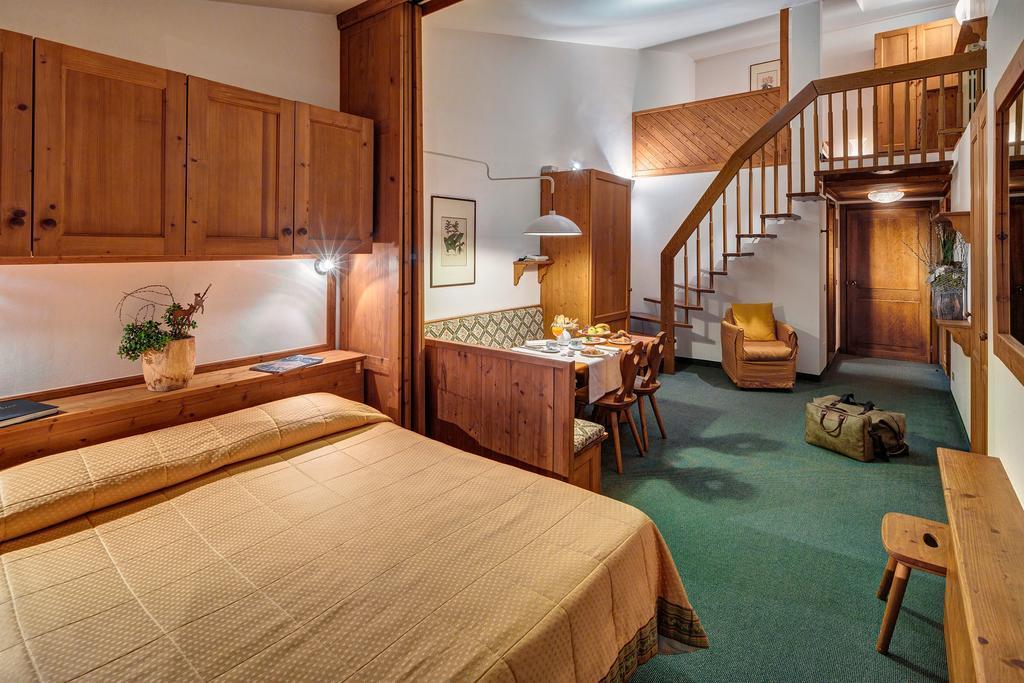 Hotel Cristallino d'Ampezzo Cortina dʼAmpezzo Camera foto