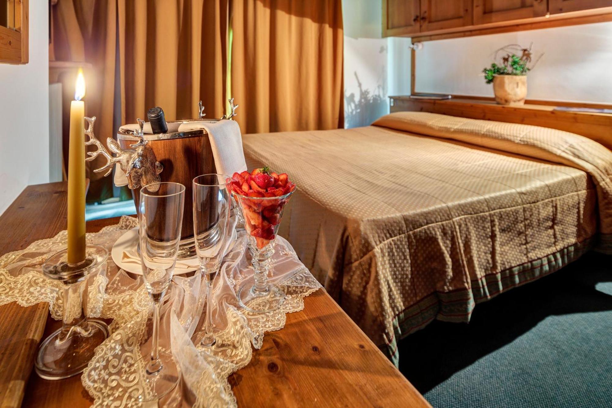 Hotel Cristallino d'Ampezzo Cortina dʼAmpezzo Esterno foto