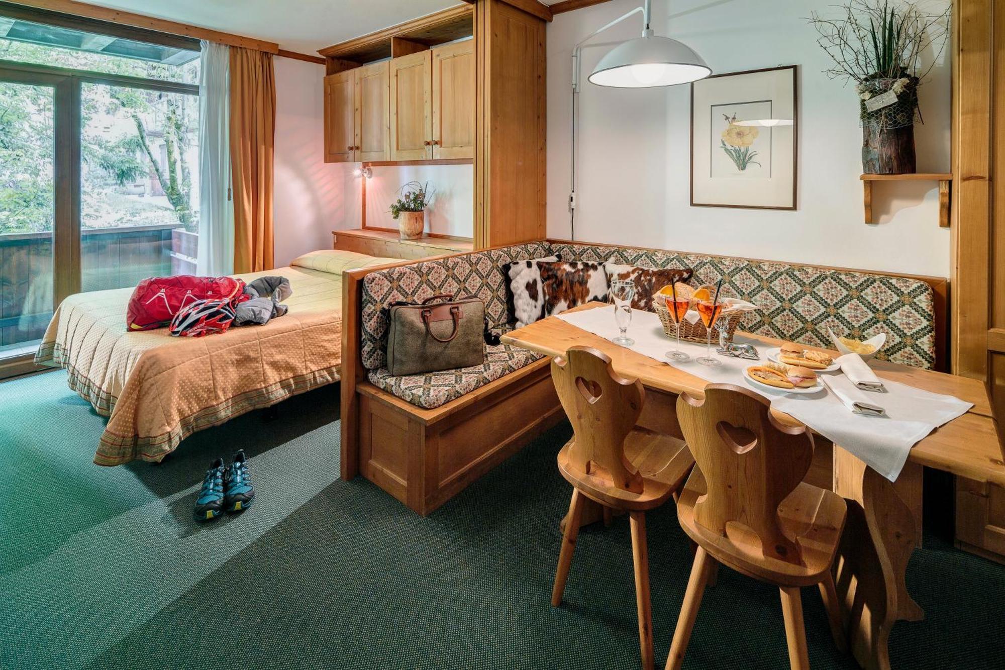 Hotel Cristallino d'Ampezzo Cortina dʼAmpezzo Esterno foto