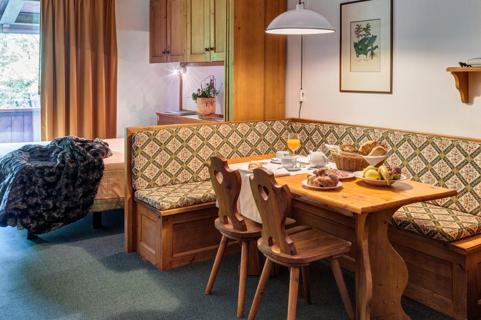 Hotel Cristallino d'Ampezzo Cortina dʼAmpezzo Esterno foto