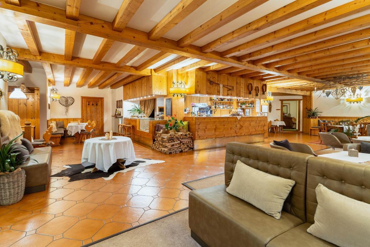 Hotel Cristallino d'Ampezzo Cortina dʼAmpezzo Esterno foto