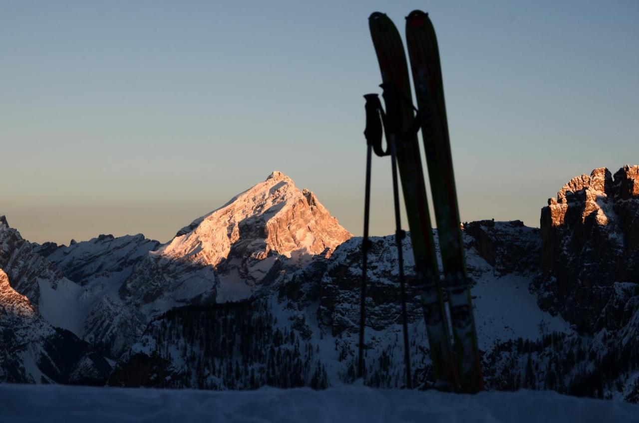 Hotel Cristallino d'Ampezzo Cortina dʼAmpezzo Esterno foto